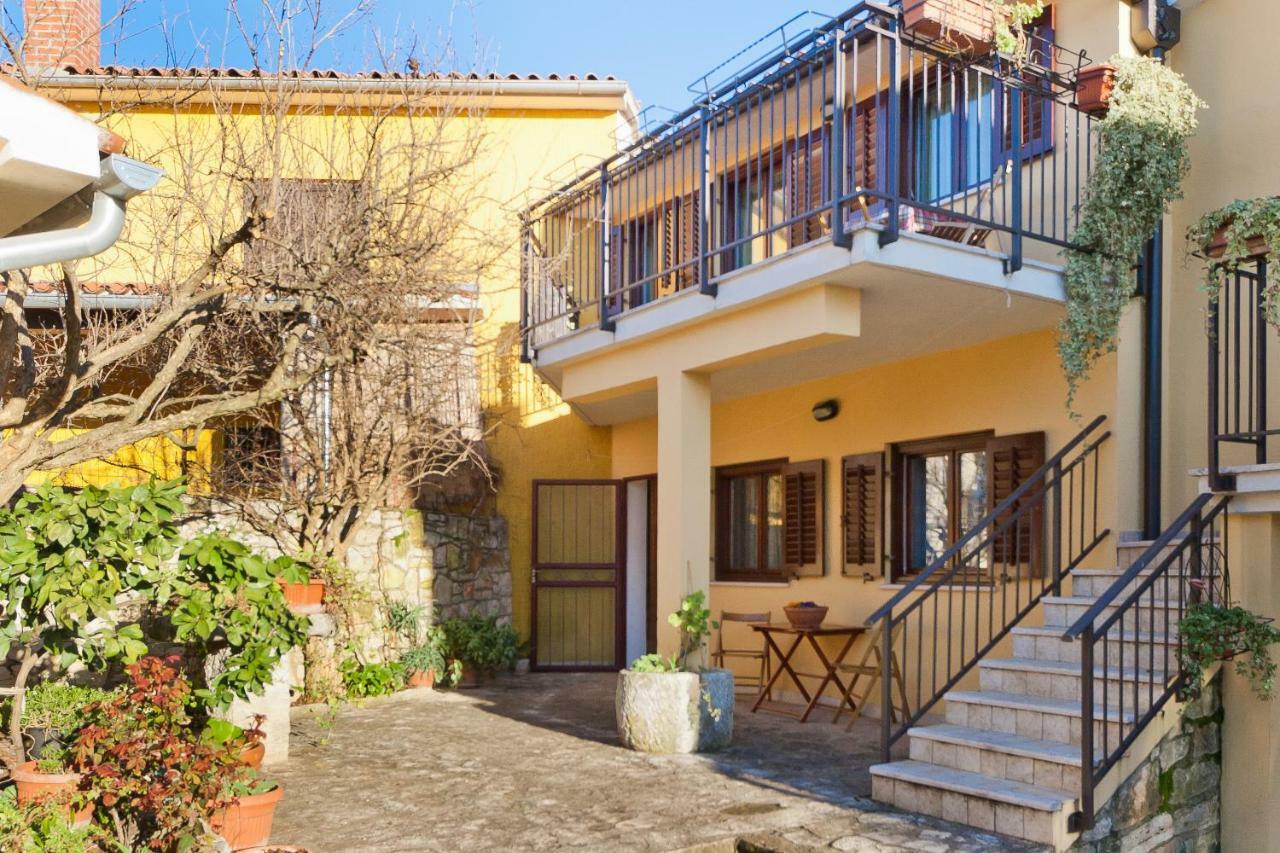 Apartments Redenta Tar-Vabriga Zewnętrze zdjęcie